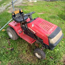 trattorino tagliaerba 