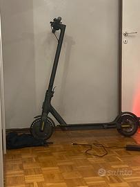 monopattino elettrico xiami essential