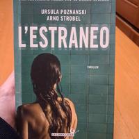 Libro "L'estraneo"