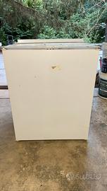 Congelatore ariston 80€
