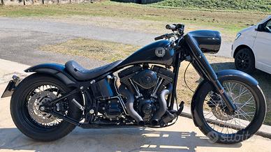 Harley-Davidson FXSTC Softail Custom