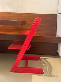 Seggiolone Tripp Trapp rosso della Stokke
