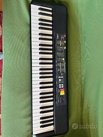 Tastiera Yamaha PSR-F52