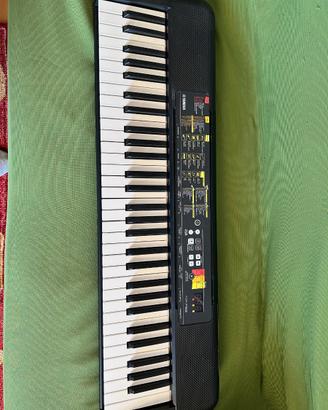 Tastiera Yamaha PSR-F52