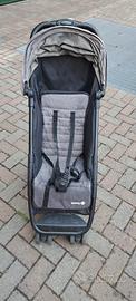 Passeggino ultracompatto Safety 1st Teeny