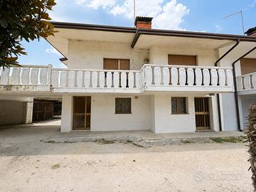 Lignano riviera - appartamento in villa