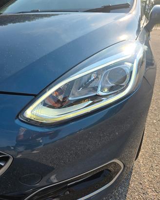 Faro Sinistro SX Ford fiesta mk8