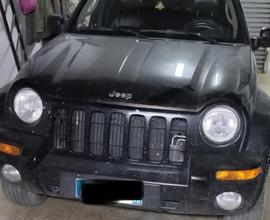 JEEP Cherokee - 2005