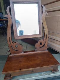 Specchio come mobile in legno di pino restaurato