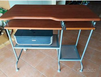scrivania 