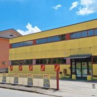 Stabile con parcheggi 680 mq, vicino Jesi