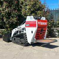 P169 - MINIPALA BOBCAT MT52