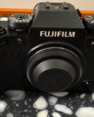 Fujifilm X-T4 nero - 3 batterie, scatola