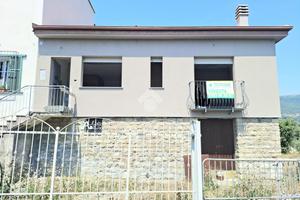 CASA INDIPENDENTE A DIANO ARENTINO