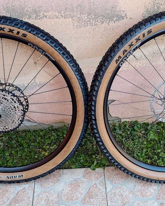 Set Ruote MTB 29" DT Swiss M1900 complete