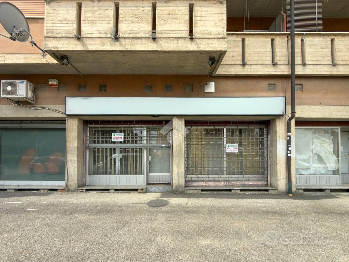 NEGOZIO A PIACENZA
