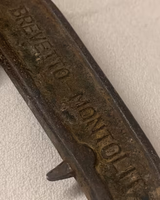 VECCHIO ARNESE ATTREZZO PINZA TAGLIA PIASTRELLE