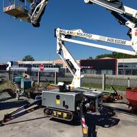 Piattaforma aerea octopus 14 oil & steel