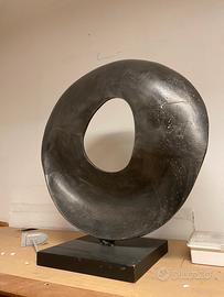 Scultura "The Bagel" Artista Anonimo Torino