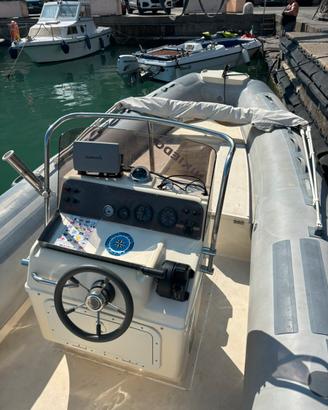 Gommone BWA 6.50 con Evinrude 115 CV + carrello