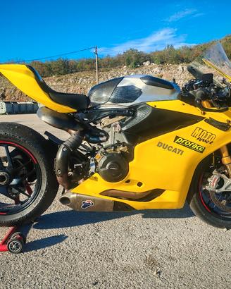ducati 1199 solo pista 
