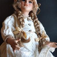 Bambola antica tedesca in porcellana biscuit