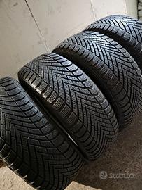 4 gomme 205/55/16 Pirelli seminuove