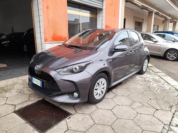 TOYOTA YARIS 1.5 HYBRID 5P BUSINESS