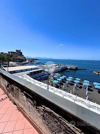 PALAZZINA A TORRE DEL GRECO