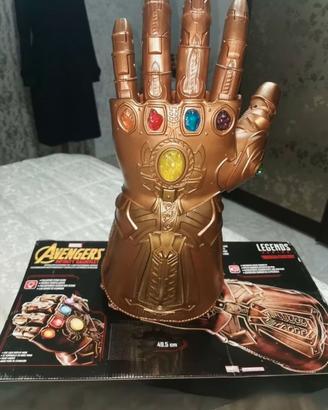 Avengers guanto dell'infinito Thanos MARVEL