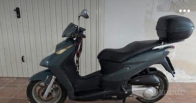 Honda Dylan 150