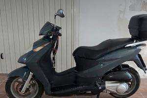 Honda Dylan 150