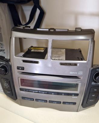 radio toyota yaris originale
