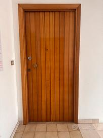 Portoncino d’ingresso blindato e 4 porte interne