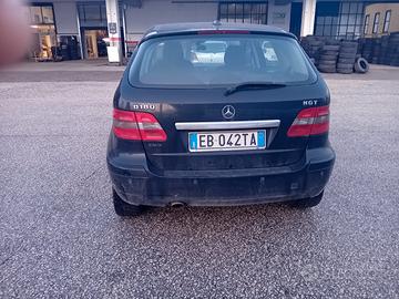 mercedes b 180 ngt a metano anno 2010