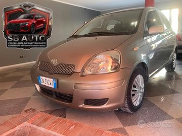 toyota Yaris 1.4  neopatentati 