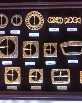 collezione rara di fibbie