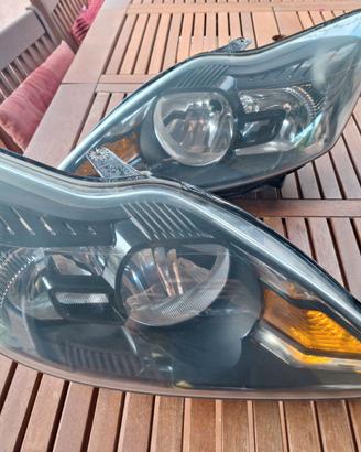 Coppia Fari Anteriori Ford Focus Mk2 Restyling