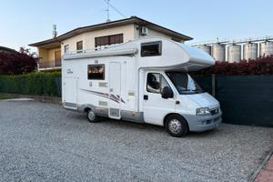 Mc louis Garage 461 cc. 2.3 jtd 110 cv anno 2005