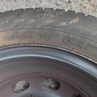 Gomme e cerchi invernali 185/60R15Nokian snowproof