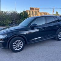 AUDI Q5 40 TDI quattro S tronic S line plus
