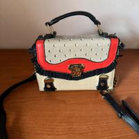 Borsa a traccolla brand numeroventidue