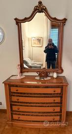 Como’ comodini e specchiera