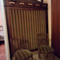 Appendiabiti da ingresso con 2 sedie abbinate