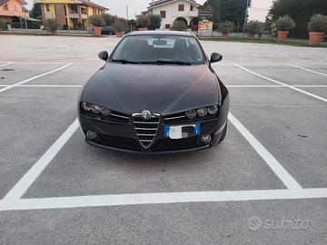 Alfa Romeo 159