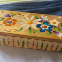 Scatola latta vintage vuota Dufour