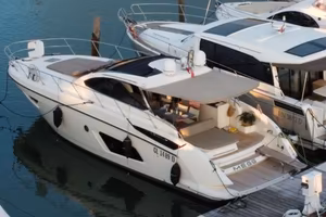 AZIMUT ATLANTIS 44 con sole 630h e TENDER GARAGE