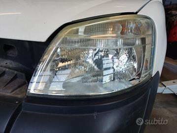 Proiettore sinistro PEUGEOT RANCH del 2005