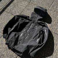 Giacca Arc’teryx completamente impermeabile