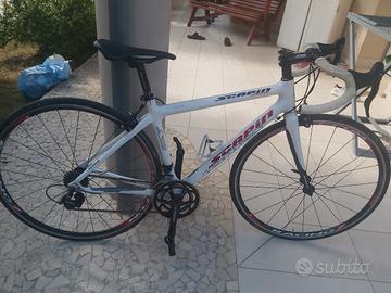 bicicletta corsa carbonio